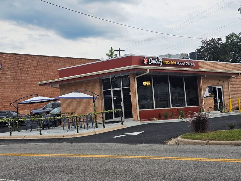 Celebrity Indian, Rockingham