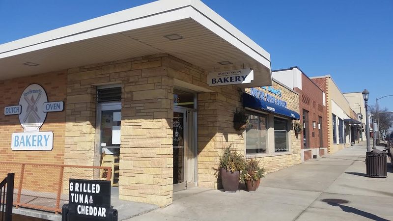 12 Iowa Cafés Serving Scratch Cooking And Sacred Pie - Decor Hint Van Hemert's Dutch Oven Bakery