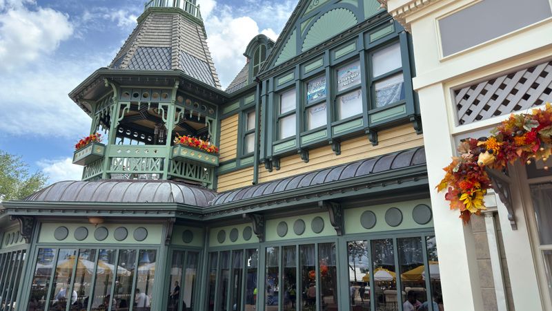 From Small Towns To City Corners These 15 Georgia Food Spots Get It Right - Decor Hint The Plaza