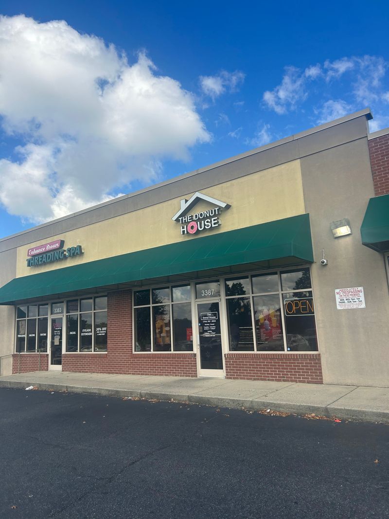 These Doughnut Shops In North Carolina Are National-Level Delicious - Decor Hint The Donut House, Kannapolis