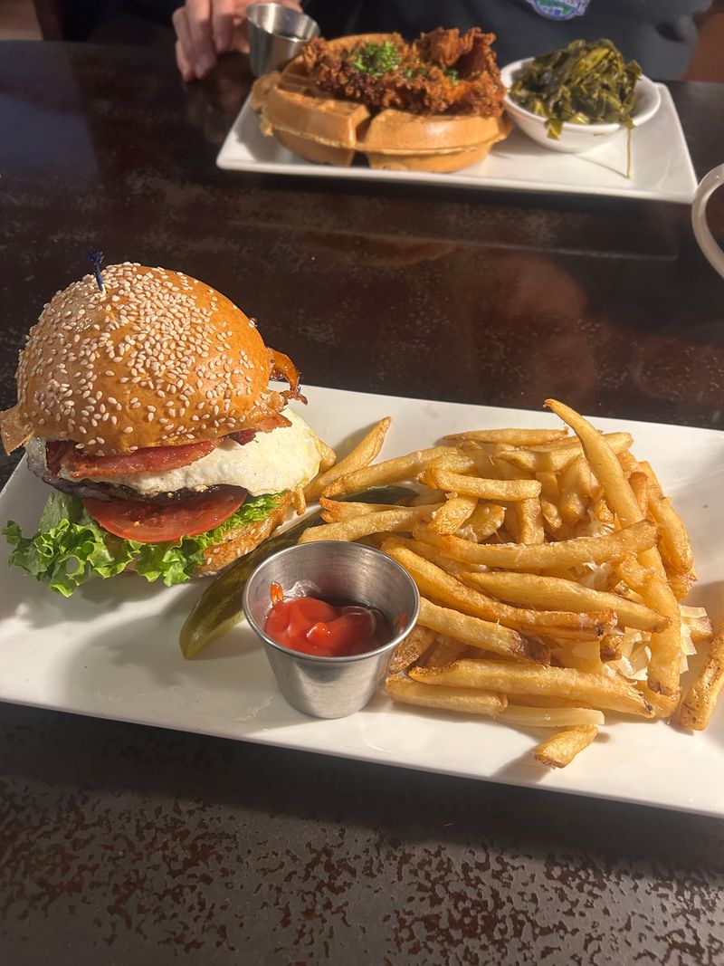 The Coffee Shop Burger Experience