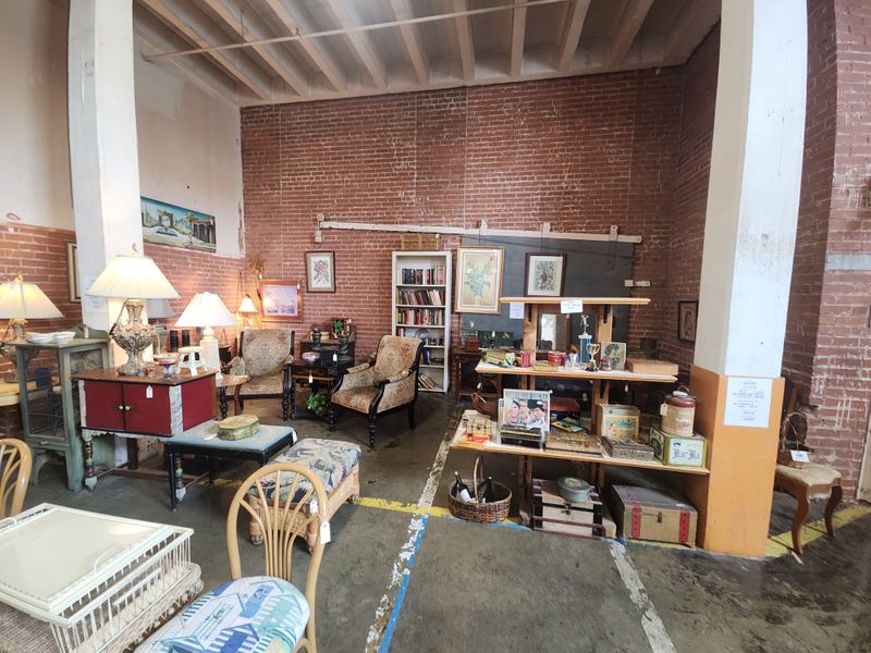 Daily Arrivals Keep Inventory Fresh