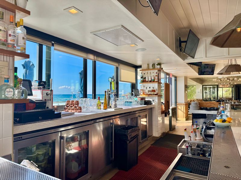 16 California Coastal Restaurants Where The Views Are As Good As The Food - Decor Hint Monarch Bay Beach Club