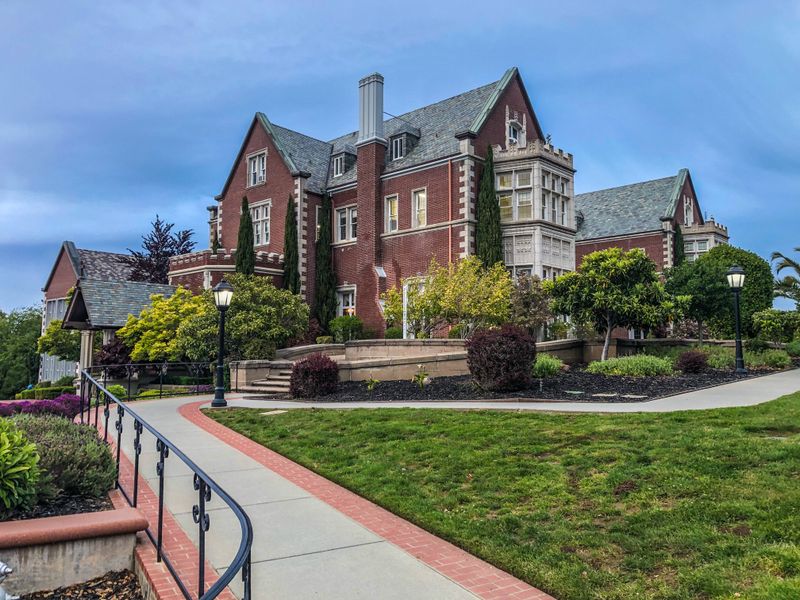 Kohl Mansion (Burlingame)