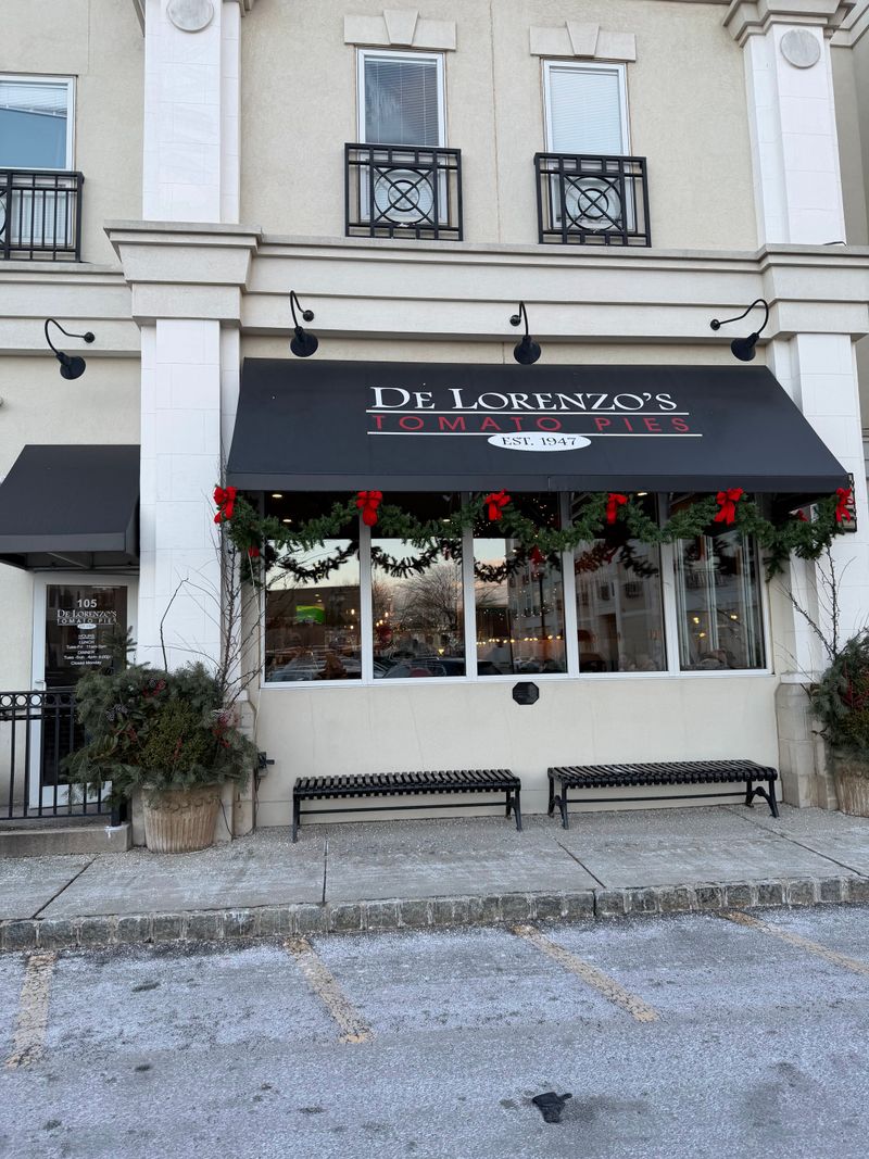 De Lorenzo's Tomato Pies