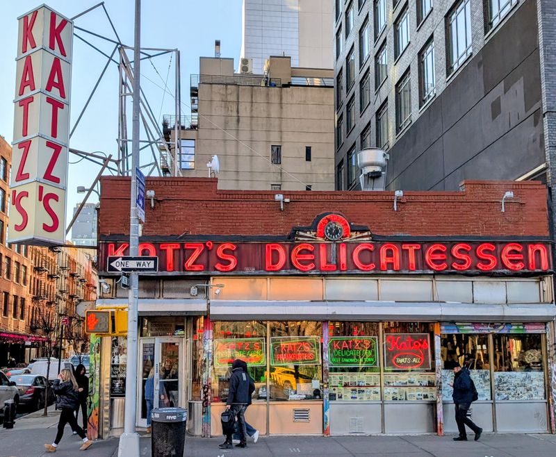 10 Hot Dogs That Make New York A Foodie Paradise - Decor Hint Katz's Delicatessen