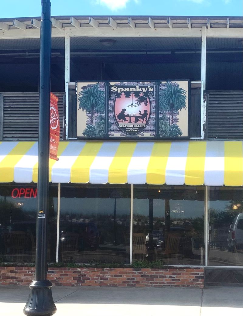 Spanky's Beachside