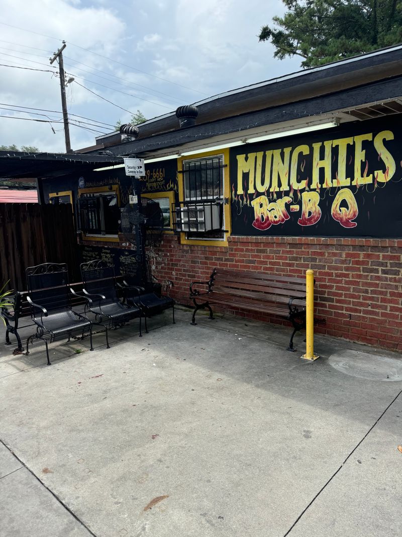 Munchie's BBQ & Soul food