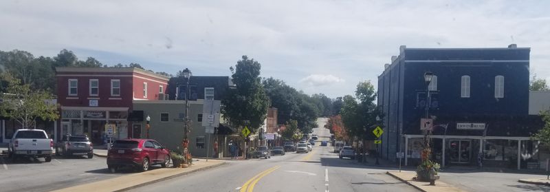 Georgia Cities Where Time Seems To Move A Little Slower - Decor Hint Clarkesville