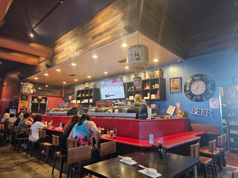 10 Must-Try Lunch Spots In Norwalk, California - Decor Hint Sushi Joint