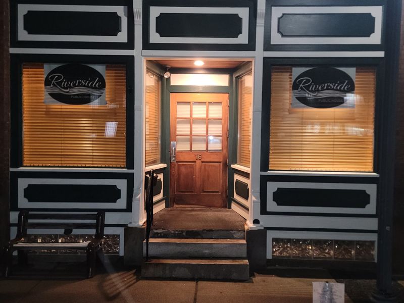 Missouri Pizza Spots Proving Simple Can Be Delicious - Decor Hint Riverside Public House