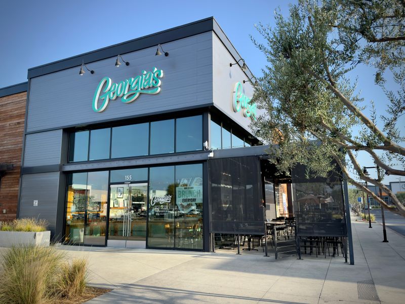 These 14 Low-Key California Soul Food Spots Feel Like Home Cooking Done Right - Decor Hint Georgia's Restaurant (Long Beach / Anaheim)