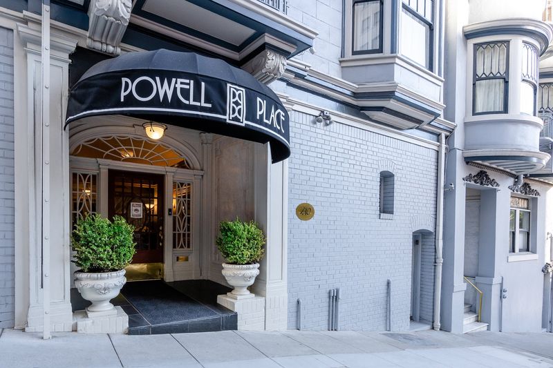 17 California Soul Food Restaurants Locals Wish They Could Keep Secret - Decor Hint Powell Place