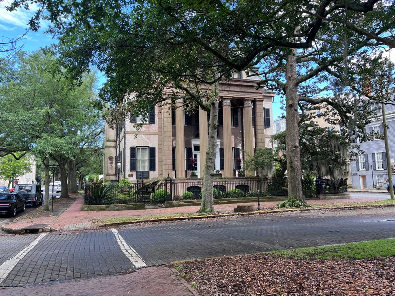 This Exquisitely Preserved Georgia Mansion Is A Masterpiece Of Old-World Southern Elegance - Decor Hint Historic Kitchen And Service Areas