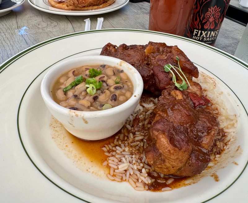 Classic Soul Food Menu Featuring Fried Chicken And Southern Staples