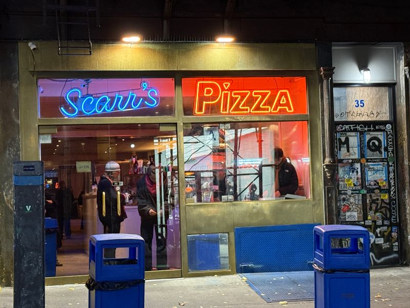 Scarr's Pizza