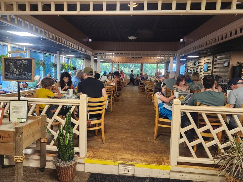 Knowledgeable Staff Who Educate And Entertain