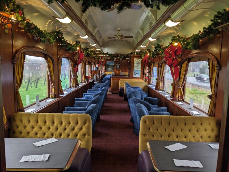 This California Wine Train Pairs Panoramic Views With Fine Dining - Decor Hint Seasonal Journeys Celebrate Valley Traditions
