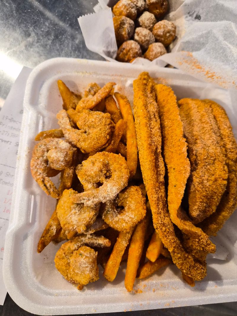 GJ Fish & Chicken Restaurant