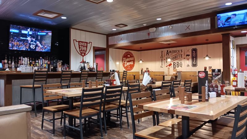 14 Minnesota BBQ Joints That Prove True Smokehouse Tradition Isn't Dead - Decor Hint Famous Dave's Bar-B-Que