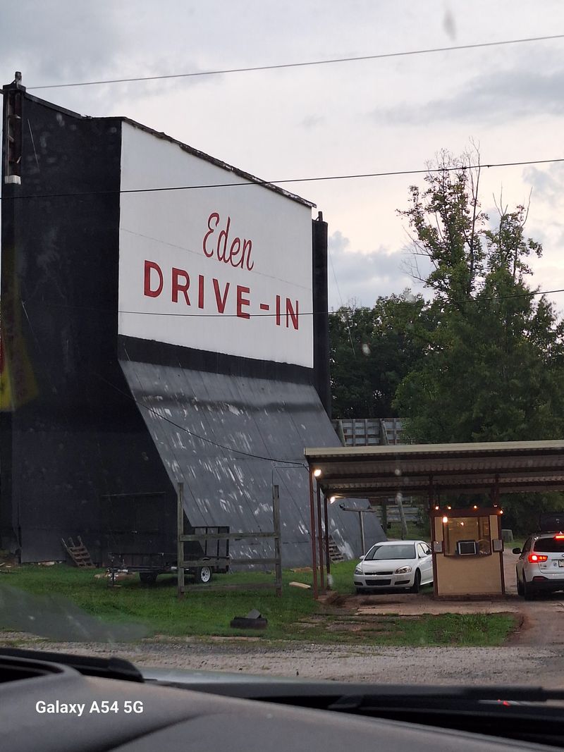 These North Carolina Drive-In Theaters Are A Blast From The Past - Decor Hint Eden Drive-In Theater, Eden