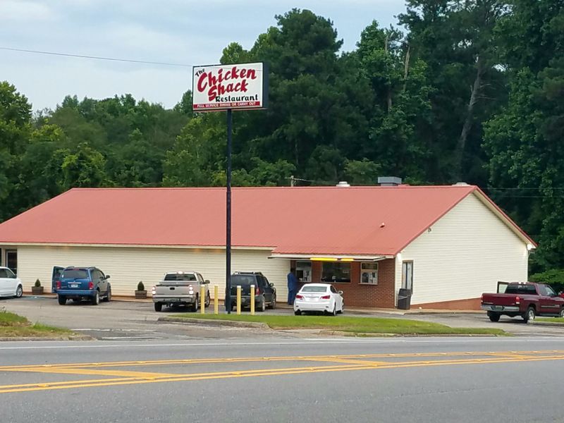 12 Alabama Family-Owned Fried Chicken Spots That Taste Like Sunday Supper - Decor Hint The Chicken Shack