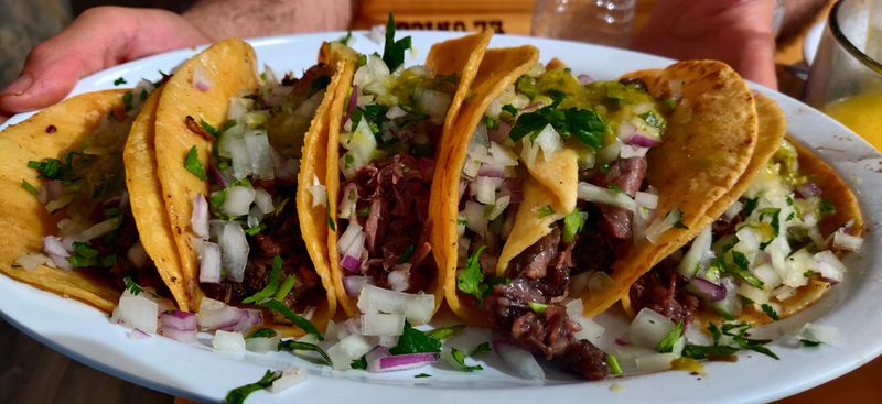 De Cabeza / El Único Tacos