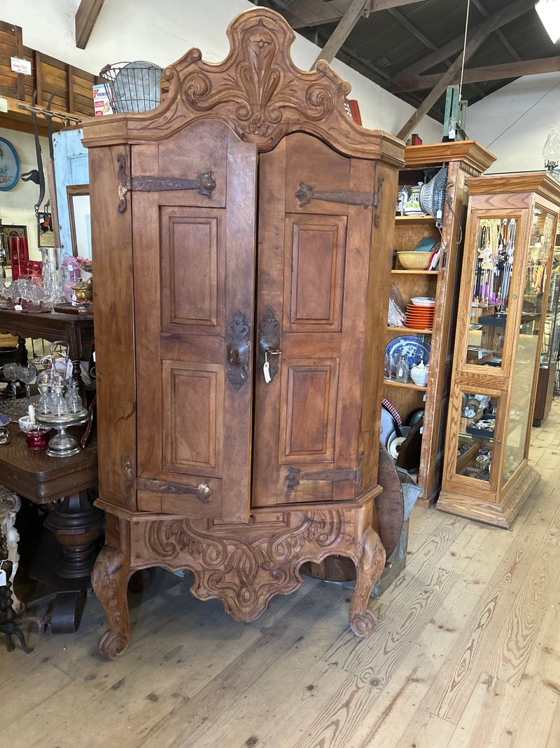 Vineyard Antique Mall (Paso Robles)