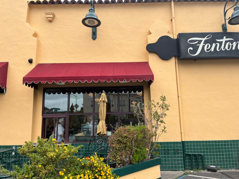 17 California Restaurants With Portions So Big You'll Need A To-Go Box - Decor Hint Fenton's Creamery & Restaurant