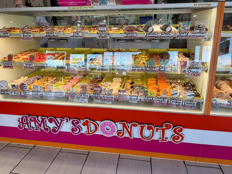 Amy’s Donuts 