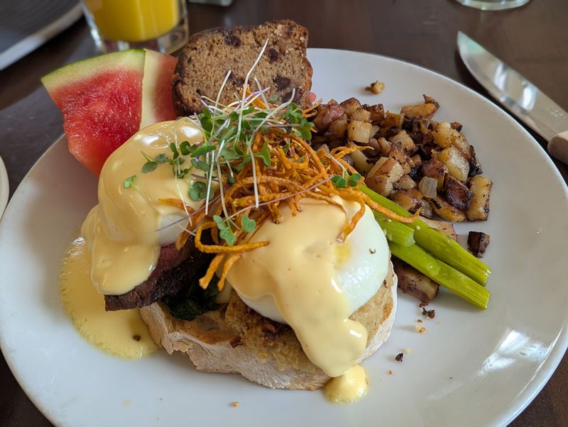 This Grocery In Beaufort, North Carolina, Is Home To The Most Addictive Crab Dip - Decor Hint Sunday Brunch Becomes A Weekly Tradition For Many