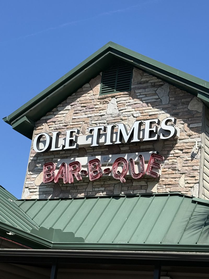 Family-Friendly Atmosphere and Service