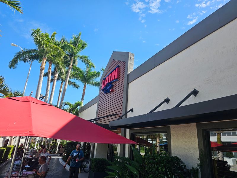 Authentic Cuban Restaurants To Try In Florida - Decor Hint Latin Cafe 2000