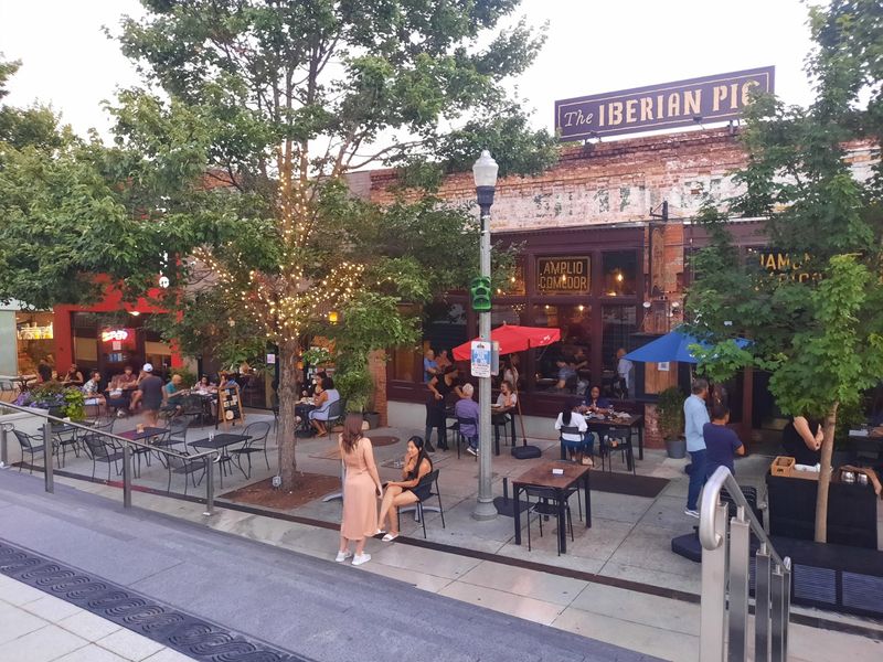 Georgia Festivals That Draw Crowds For All The Right Reasons - Decor Hint Decatur Wine Festival