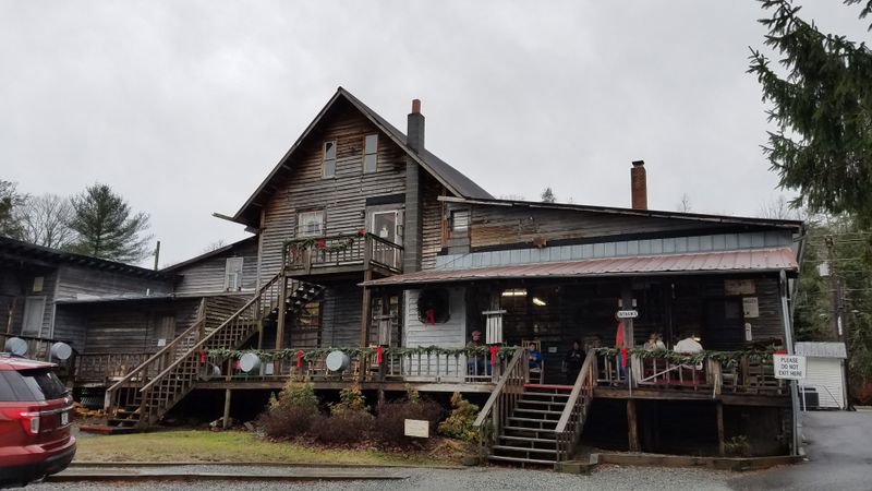 These North Carolina Places Are Local Treasures You Might Miss - Decor Hint Valle Crucis