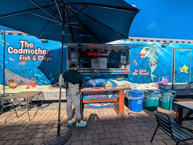 12 Fried Fish Joints In California That Out-Of-Towners Should Know - Decor Hint The Codmother Fish & Chips