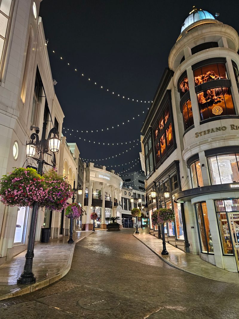 Why California Is The Perfect Luxury Winter Getaway - And How To Make The Most Of It - Decor Hint High-End Shopping And Dining In Urban Centers