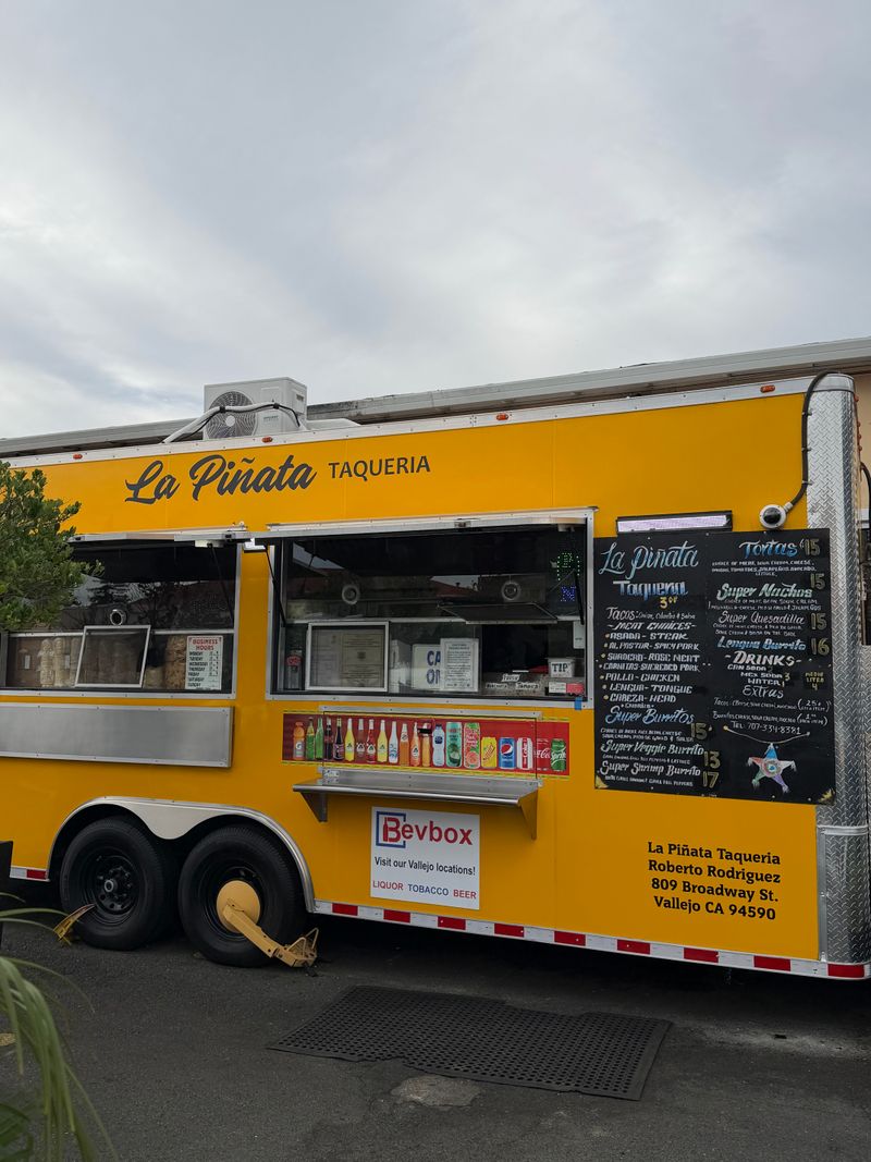 10 California Taco Trucks Where Street Food Is Taken Seriously - Decor Hint La Piñata Taqueria (Vallejo)