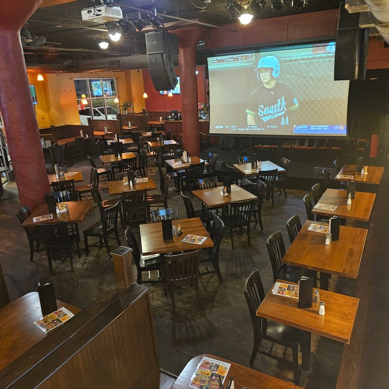 Crooked Pint Ale House