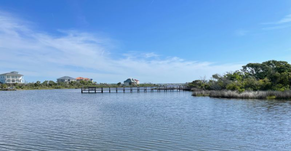 Skip The Outer Banks This North Carolina Beach Town Has All The Charm - Decor Hint