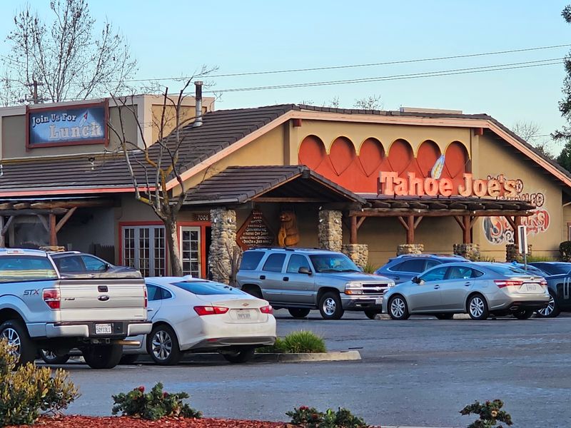 Tahoe Joe's Famous Steakhouse