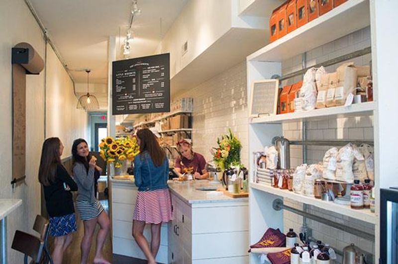 Callie’s Hot Little Biscuit