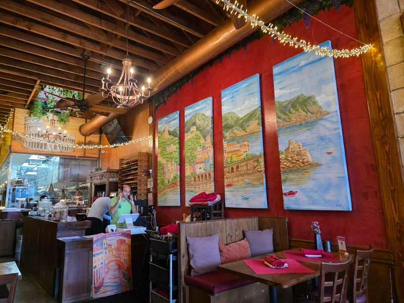13 Italian Restaurants In California Locals Rarely Name - But Never Stop Visiting - Decor Hint Tarantella On 4th