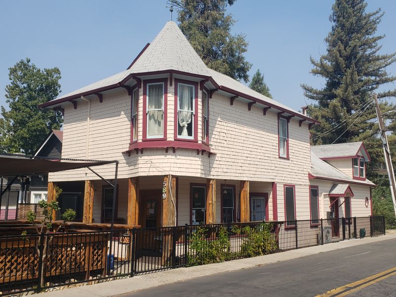 This California Drive Blends Historic Gold Country With Untouched Sierra Scenery - Decor Hint Local Food, Wineries, And Small-Town Stops