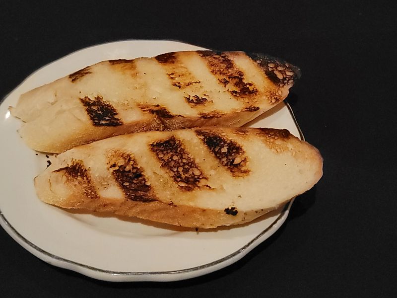 Grilled Bread With Charcoal Flavor