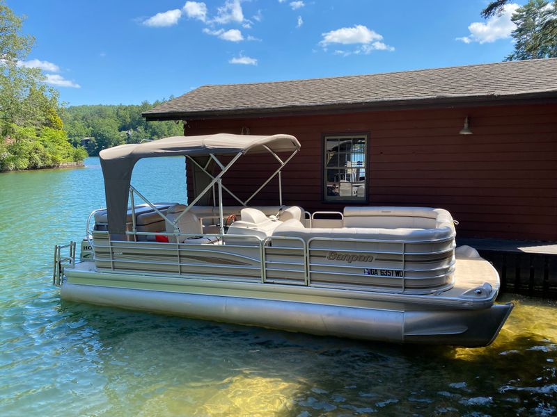 Lake Rabun Is One Of Georgia's Most Peaceful Hidden Retreats - Decor Hint Excellent Fishing Opportunities