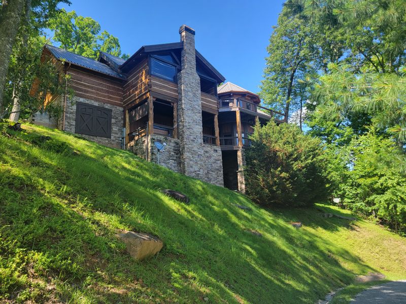 Cherokee Mountain Cabins