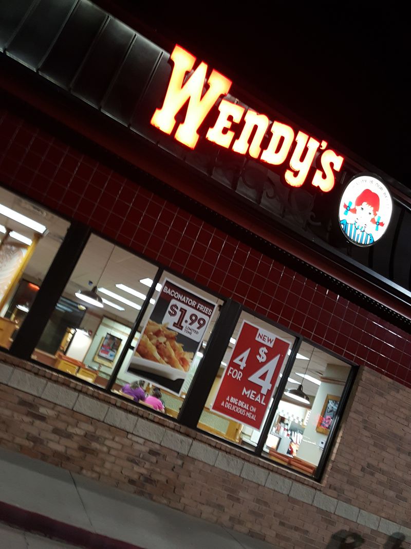 These 15 Culinary Stops In Kingsland, Georgia Make I-95 Travel Way More Delicious - Decor Hint Wendy's