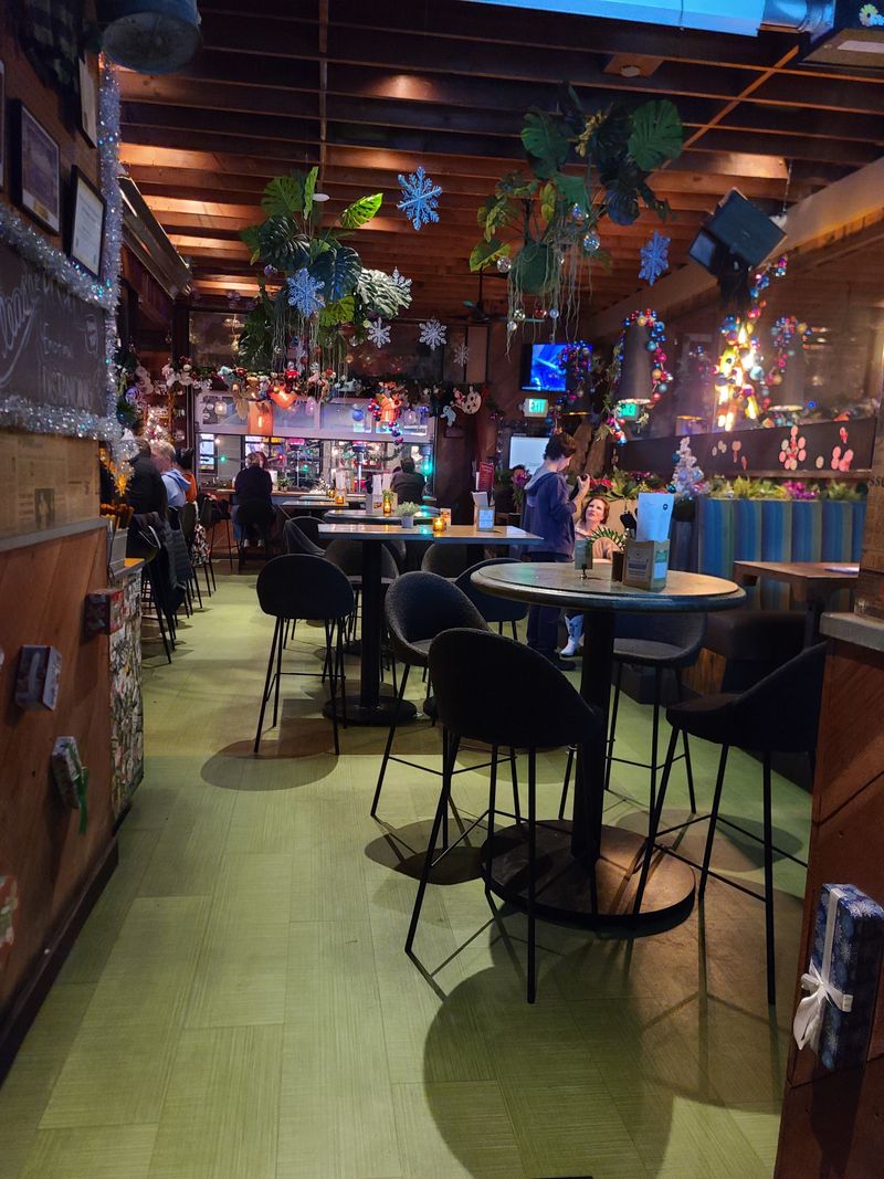 This California Seafood Shack Is Best Known For Fish Tacos People Still Talk About - Decor Hint Rustic Beach Decor That Feels Authentic