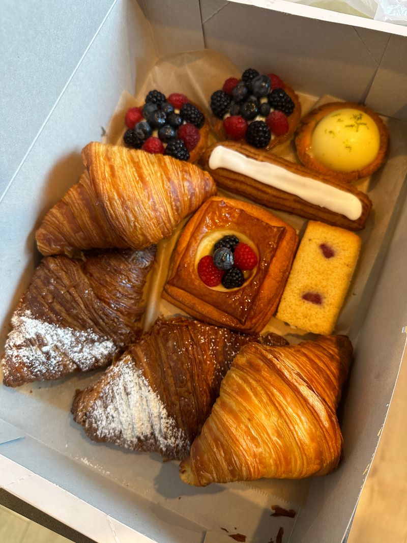 Lou The French On The Block (Burbank/LA)